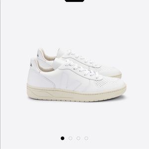 Vejas v 10 all white